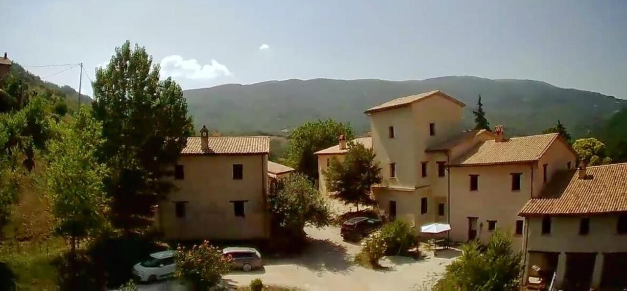 Agriturismo Il Covo Del Solengo Villa Valtopina Exterior photo